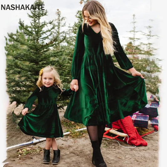 Spring Mother And Daughter Dress Velvet Keep Warm Green Dress Mom And Daughter Equal Mommy And Me Clothes family outfits