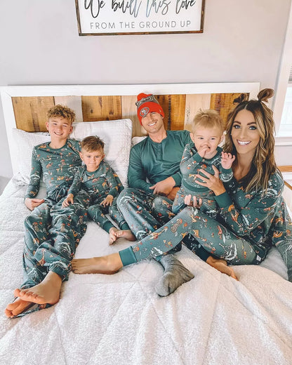 2025 Christmas Family Matching Outfits Greench Print Pjs Adult Child Clothing  Set Baby Jumpsuit+Dog Clothes Xmas Pajamas Set