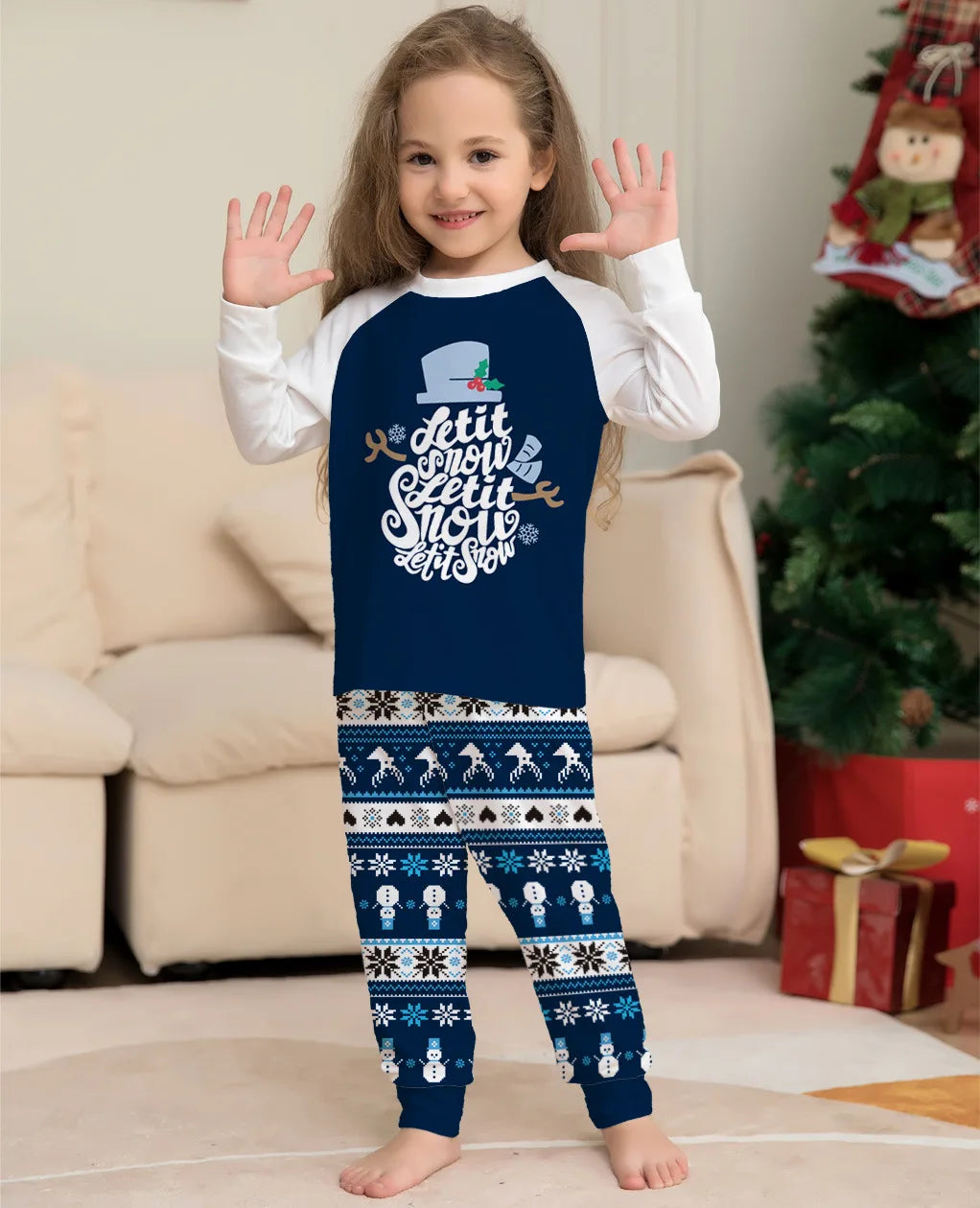 New blue cartoon letter printing family Christmas set European and American family holiday home wear pajamas